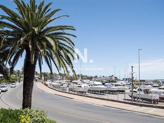https://web5.gallito.com.uy/gran-oportunidad-de-venta-en-la-zona-del-puerto-inmuebles-24987231