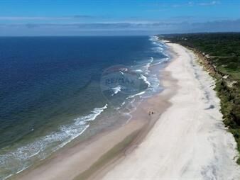 https://www.gallito.com.uy/venta-complejo-hotelero-paraiso-suizo-costa-de-oro-inmuebles-27616012