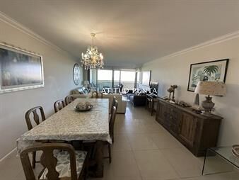 https://web5.gallito.com.uy/apartamento-en-brava-3-dormitorios-inmuebles-26133371