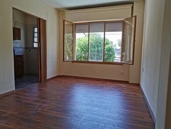 https://web5.gallito.com.uy/apartamento-1-dormitorio-venta-aires-puros-cgge-inmuebles-27514368