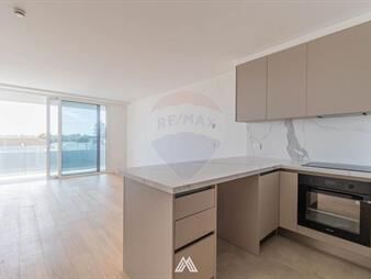 https://web5.gallito.com.uy/apartamento-en-venta-de-1-dormitorio-en-carrasco-inmuebles-26070429