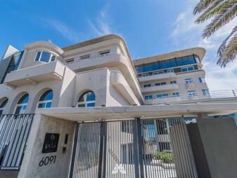 https://www.gallito.com.uy/gran-apto-en-venta-de-4-dormitorios-en-carrasco-inmuebles-26869219