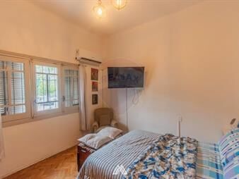https://www.gallito.com.uy/venta-casa-ph-al-frente-de-3-dormi-parque-batlle-inmuebles-27441238