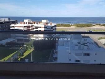 https://web5.gallito.com.uy/apartamento-en-venta-de-2-dormitorios-en-icon-del-inmuebles-16906278