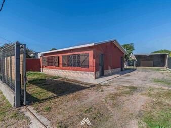 https://www.gallito.com.uy/venta-casa-dos-dormitorios-con-garaje-en-salinas-inmuebles-27336372