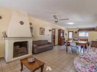 https://www.gallito.com.uy/venta-casa-2-dormitorios-los-titanes-con-cochera-inmuebles-27337899