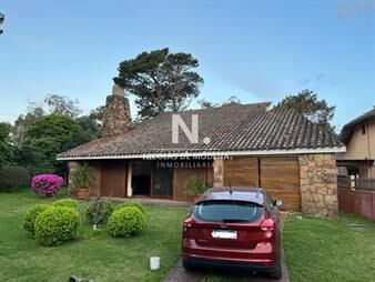 https://www.gallito.com.uy/vende-casa-de-3-dormitorios-en-pinares-punta-del-inmuebles-26102787