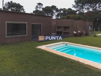 https://www.gallito.com.uy/casa-en-venta-a-estrenar-3-dormitorios-barrio-inmuebles-27638615