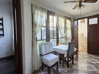https://www.gallito.com.uy/venta-apartamento-1-dormitorio-y-patio-jacinto-vera-inmuebles-27631701