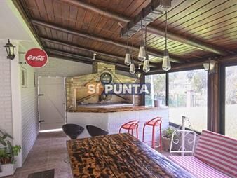 https://web5.gallito.com.uy/casa-en-alquiler-punta-del-este-playa-mansa-2-dormitorios-inmuebles-27608542