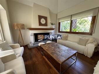 https://web5.gallito.com.uy/lugano-amplio-jardin-con-piscina-inmuebles-27609616