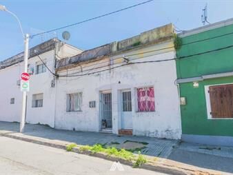 https://www.gallito.com.uy/venta-de-dos-casas-en-un-mismo-padron-en-pando-inmuebles-27564889