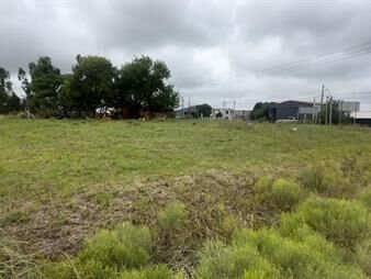 https://www.gallito.com.uy/venta-de-terreno-en-zona-residencial-de-pando-inmuebles-26891037