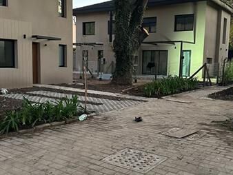https://www.gallito.com.uy/vende-casa-prado-3-dor-2-baños-parr-jardin-cochera-inmuebles-27639077
