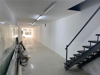 https://web5.gallito.com.uy/vende-local-cordon-18-de-julio-con-renta-financia-inmuebles-27639078