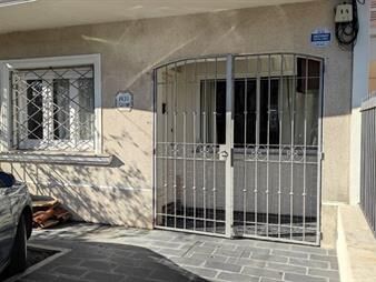 https://web5.gallito.com.uy/venta-casa-malvin-3-dorm-suite-y-cochera-x-2-inmuebles-27490212