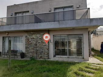 https://web5.gallito.com.uy/hermosa-casa-3-dorm-3-baã±os-patio-frente-al-mar-inmuebles-27639399