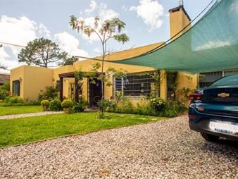 https://web5.gallito.com.uy/casa-4-dormitorios-con-piscina-rincon-del-indio-inmuebles-26573857