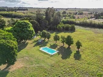 https://www.gallito.com.uy/venta-campo-en-montevideo-con-vivienda-y-piscina-inmuebles-26984655