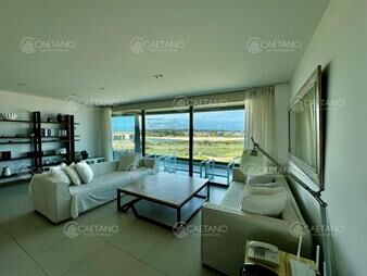 https://web5.gallito.com.uy/tiburon-terraza-barra-inmuebles-26144454