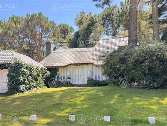 https://www.gallito.com.uy/casa-en-venta-de-4-dormitorios-en-pinares-punta-inmuebles-27607389