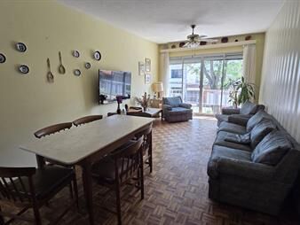 https://web5.gallito.com.uy/apartamento-de-dos-dormitorios-y-terraza-en-venta-en-la-bla-inmuebles-26199219