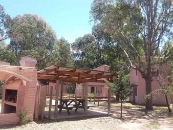https://www.gallito.com.uy/venta-de-casa-y-3-cabañas-en-la-esmeralda-inmuebles-26644985