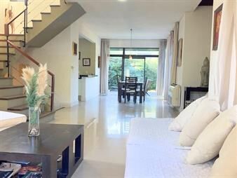 https://web5.gallito.com.uy/alquiler-anual-casa-la-barra-punta-del-este-inmuebles-27143047