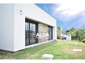https://www.gallito.com.uy/casa-en-san-francisco-itamambuca-i-ref-ca200929-inmuebles-20296645
