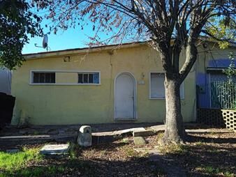 https://web5.gallito.com.uy/casa-y-dos-apartamentos-ideal-para-renta-inmuebles-25643558
