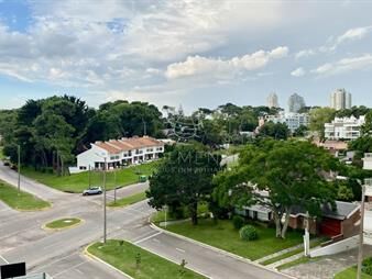 https://www.gallito.com.uy/alquiler-apartamento-2-dormitorios-frente-al-mar-inmuebles-27642777