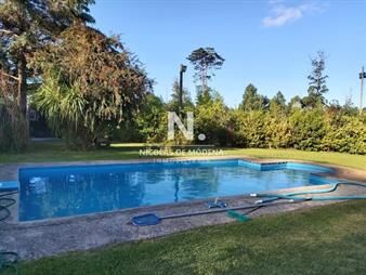 https://web5.gallito.com.uy/hermosa-casa-en-venta-en-beverly-hills-de-5-con-y-inmuebles-25040199