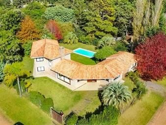 https://web5.gallito.com.uy/se-alquila-casa-5-dormitorios-con-piscina-en-rincon-del-in-inmuebles-27646020