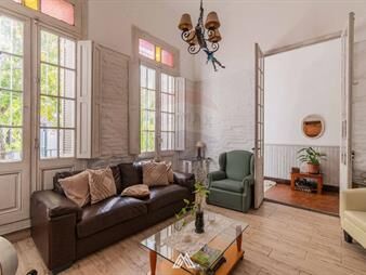 https://web5.gallito.com.uy/venta-casa-2-3-dormitorios-en-la-comercial-inmuebles-27351716