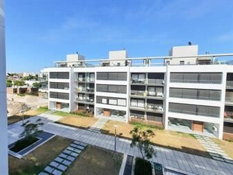 https://web5.gallito.com.uy/venta-de-monoambiente-con-solarium-en-molino-del-parque-inmuebles-23710644