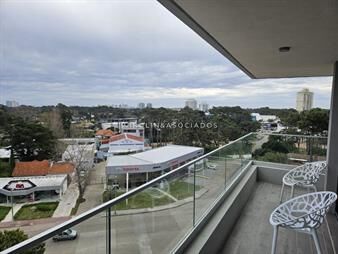 https://web5.gallito.com.uy/apartamento-en-venta-de-2-dormitorios-en-edificio-inmuebles-25895834