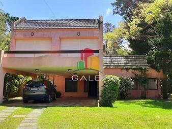 https://web5.gallito.com.uy/casa-de-4-dormitorios-en-venta-en-playa-mansa-inmuebles-27442252