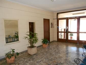 https://web5.gallito.com.uy/apartamento-de-2-dormitorios-buen-edificio-en-union-inmuebles-27112528