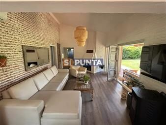 https://web5.gallito.com.uy/casa-de-dos-dormitorios-en-alquiler-de-temporada-solanas-inmuebles-27609196