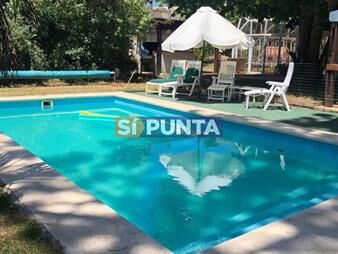 https://web5.gallito.com.uy/casa-de-5-dormitorios-con-piscina-climatizada-en-alquiler-v-inmuebles-27609098
