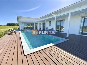 https://www.gallito.com.uy/chacra-de-3-dormitorios-en-alquiler-manantiales-inmuebles-27609832