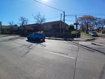https://web5.gallito.com.uy/venta-casa-ideal-empresa-clinica-700-m2-inmuebles-27642915