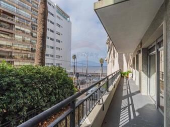 https://web5.gallito.com.uy/alquila-apto-3-dorm-y-3-baños-pocitos-vista-mar-inmuebles-27489964