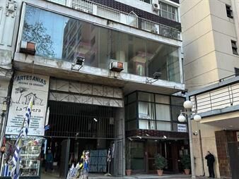 https://www.gallito.com.uy/local-comercial-en-alquiler-frente-a-plaza-cagancha-inmuebles-27651807