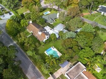 https://web5.gallito.com.uy/casa-en-venta-7-dormitorios-en-golf-inmuebles-27235409