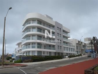 https://web5.gallito.com.uy/vende-apartamenro-de-1-dormitorio-en-peninsula-inmuebles-26798832