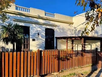 https://www.gallito.com.uy/venta-casa-3-dormitorios-y-gge-centro-florida-inmuebles-27283829