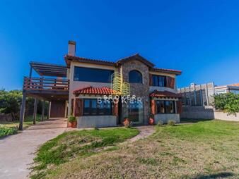 https://web5.gallito.com.uy/venta-de-casa-en-piriapolis-san-francisco-frente-inmuebles-24606259