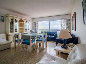 https://web5.gallito.com.uy/venta-de-apartamento-de-tres-dormitorios-en-punta-inmuebles-25470499