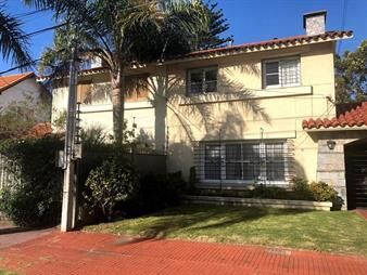 https://web5.gallito.com.uy/alquiler-casa-carrasco-sur-ideal-empresas-inmuebles-27642053